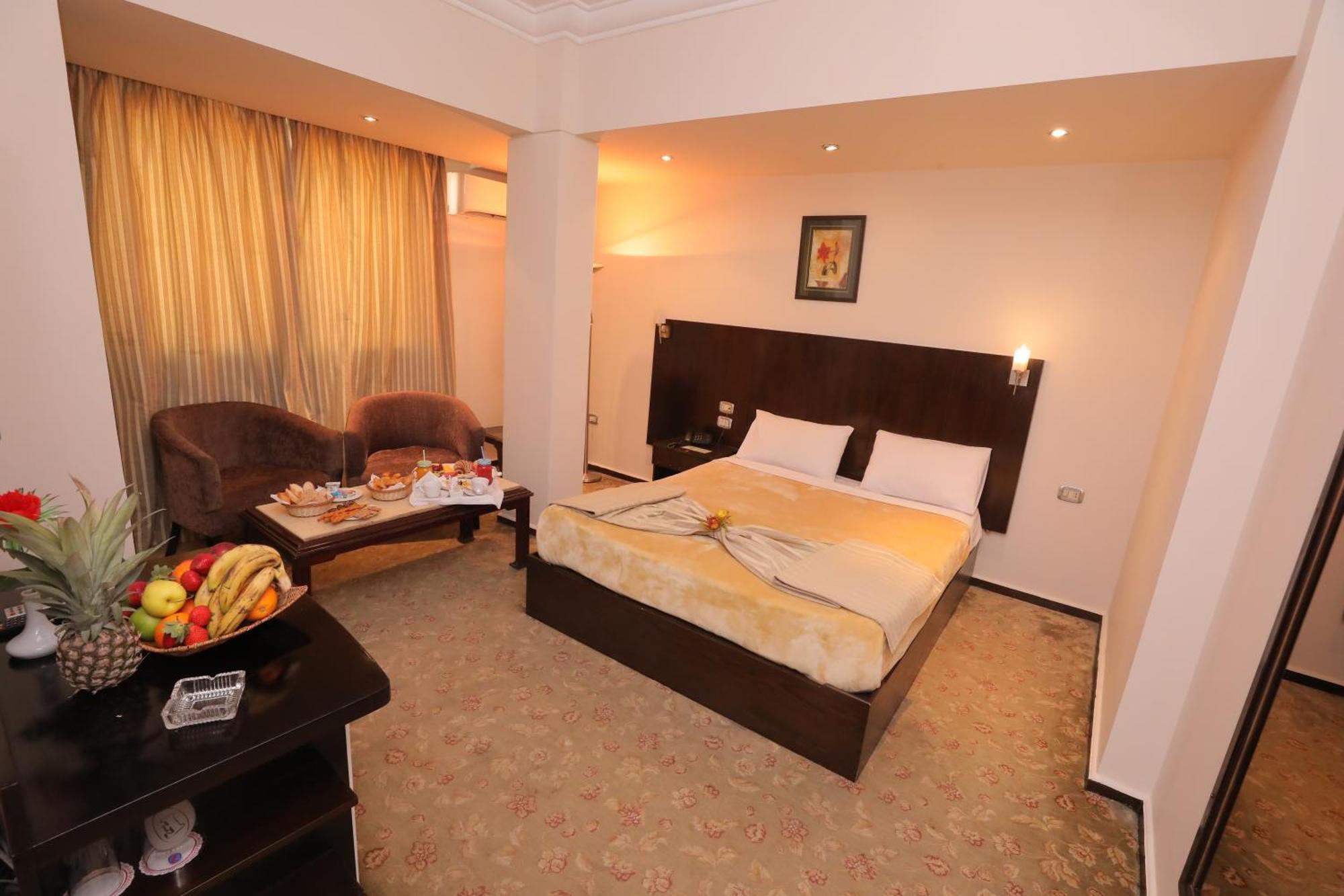 Aura Inn Hotel Cairo Giza Екстериор снимка