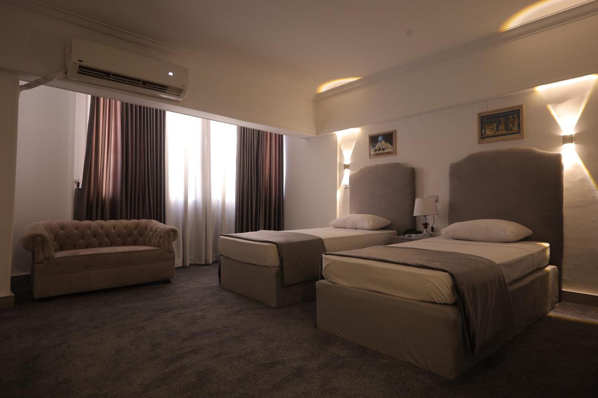 Aura Inn Hotel Cairo Giza Екстериор снимка