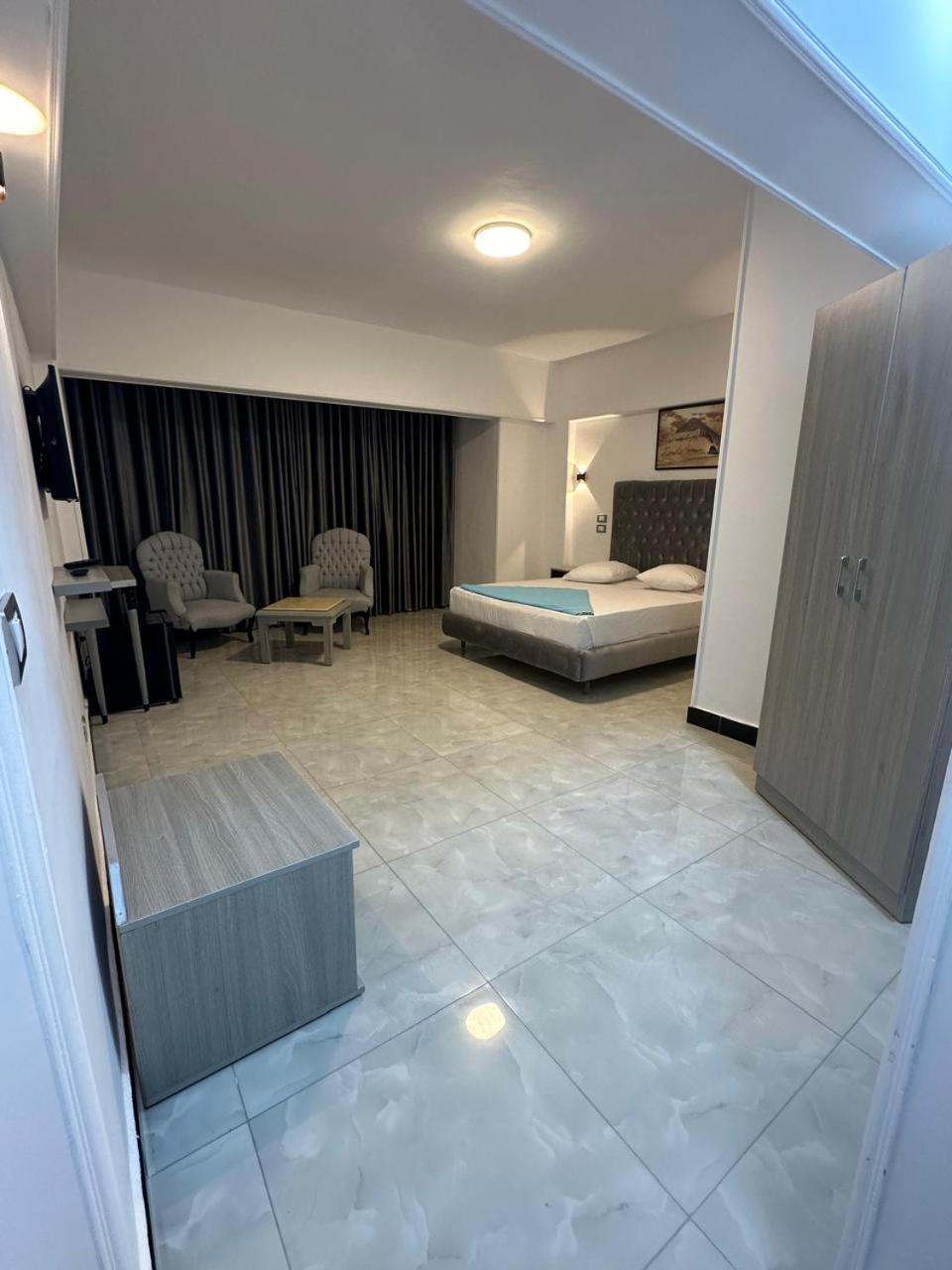 Aura Inn Hotel Cairo Giza Екстериор снимка
