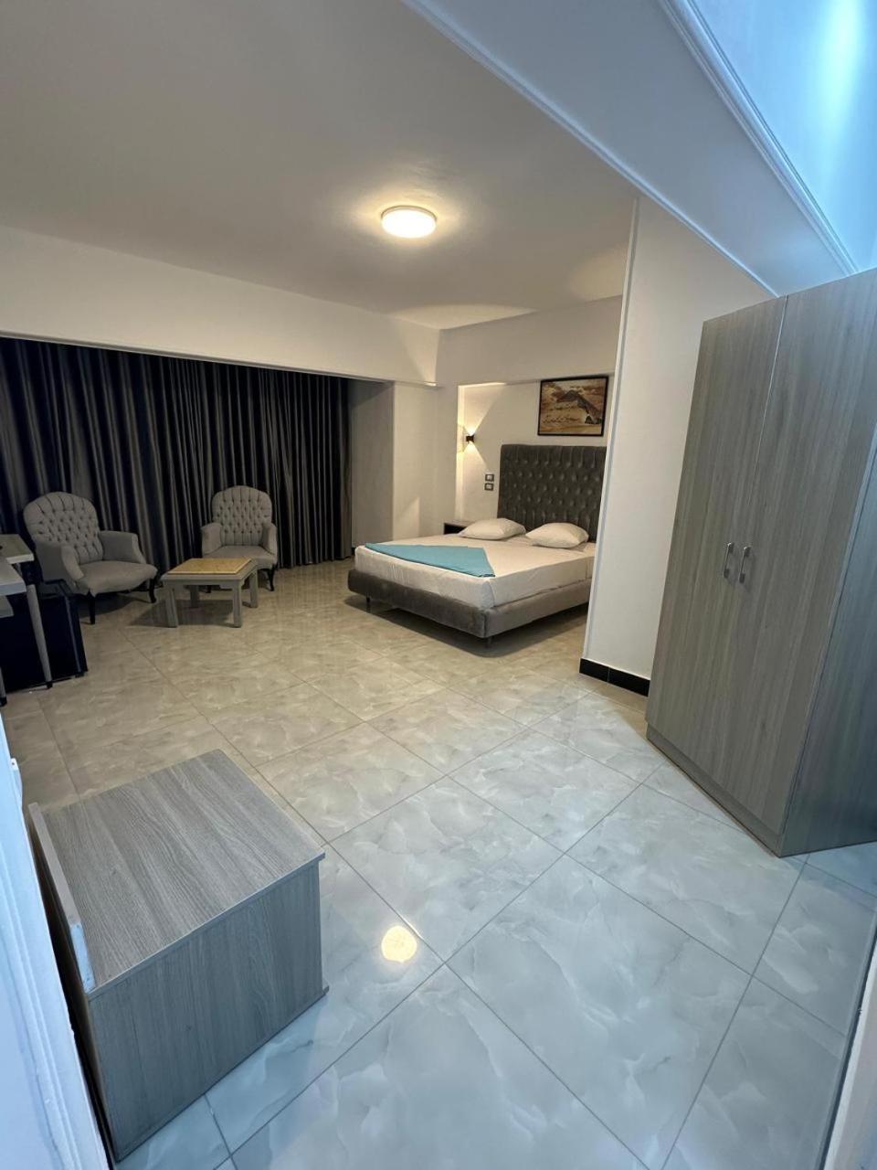 Aura Inn Hotel Cairo Giza Екстериор снимка