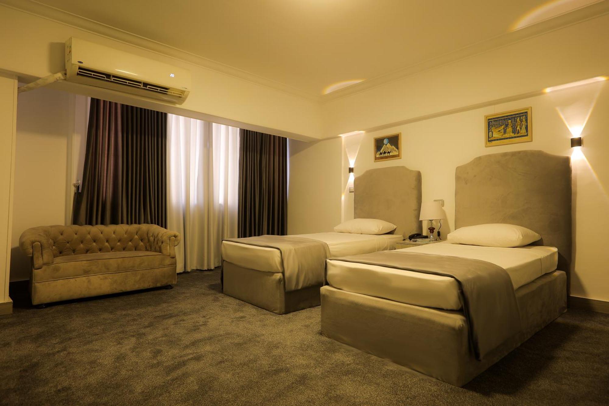 Aura Inn Hotel Cairo Giza Екстериор снимка