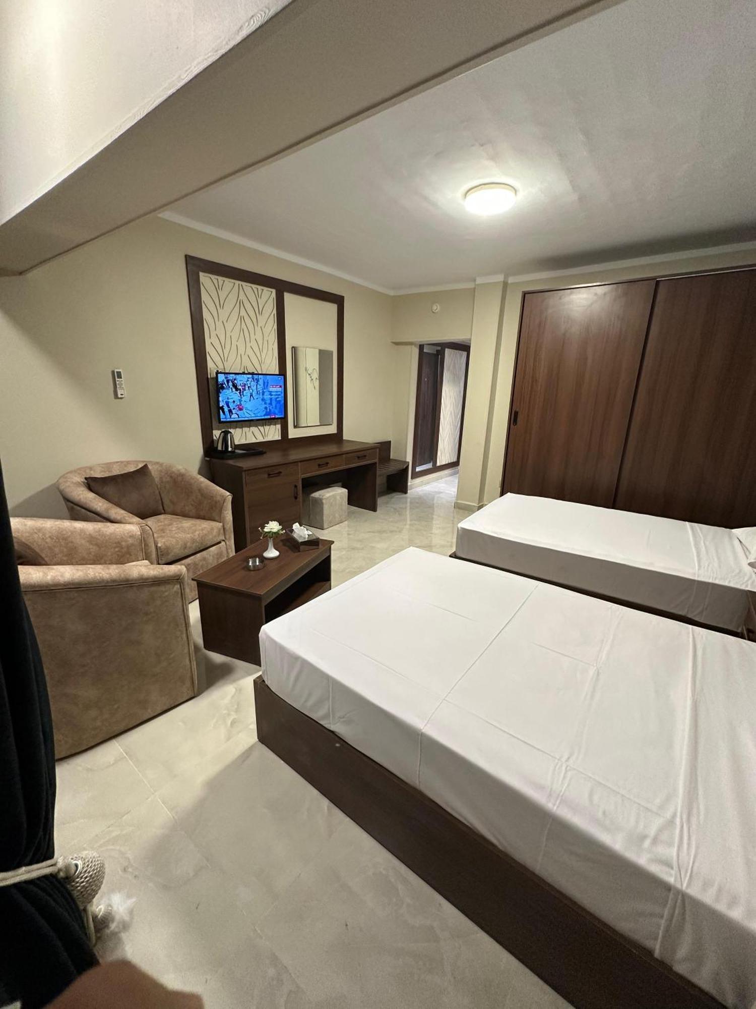 Aura Inn Hotel Cairo Giza Екстериор снимка